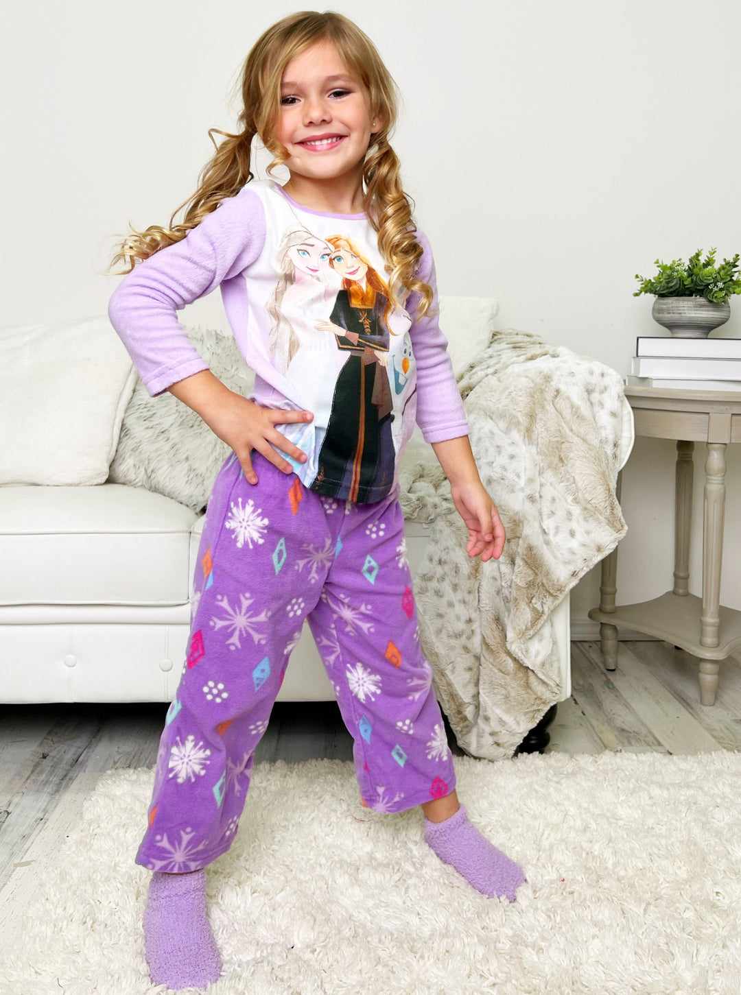Disney Frozen Girls' 2 Piece Pajama Set